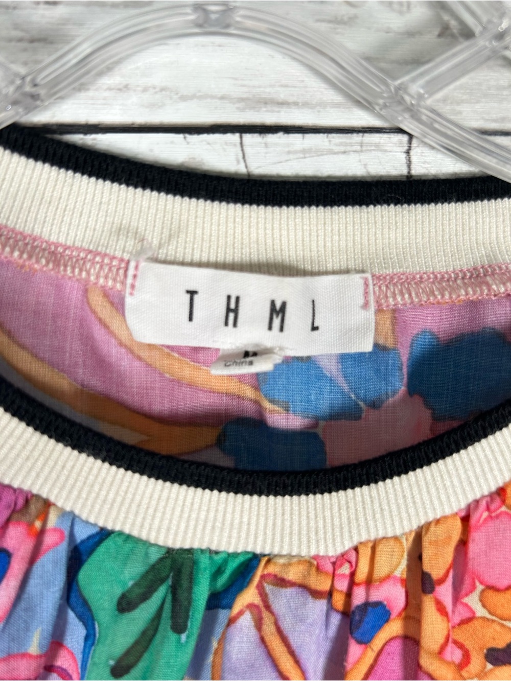 THML Dania Floral Puff Sleeve Polyester Weave Floral Print Blouse M - Picture 3 of 4